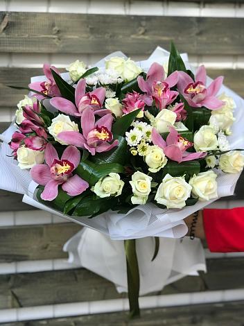Букет цветов из: Розы и Хризантемы в Ивне