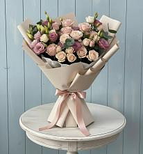 Букет цветов из:  Розы и Лизиантусы #REPLACE_PRED# Ивне