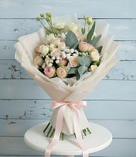 Букет цветов из:  Розы и Лизиантусы в Ивне