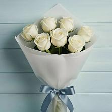 Букет 7 Белых роз Эдлесс Лав в Ивне