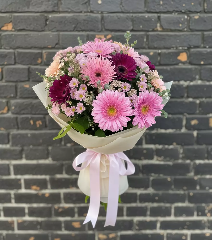 Букет цветов из: Герберы и Хризантемы в Ивне