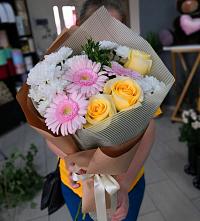 Букет цветов из:  Герберы, Розы и Хризантемы в Ивне