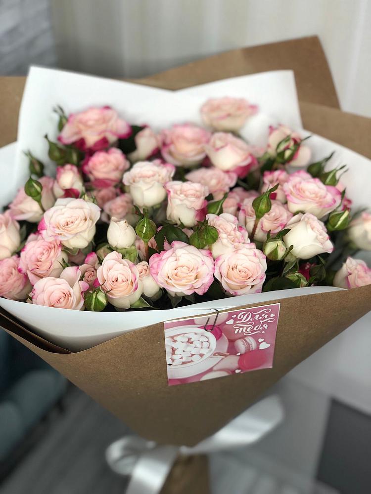 Букет цветов из: Розы в Ивне