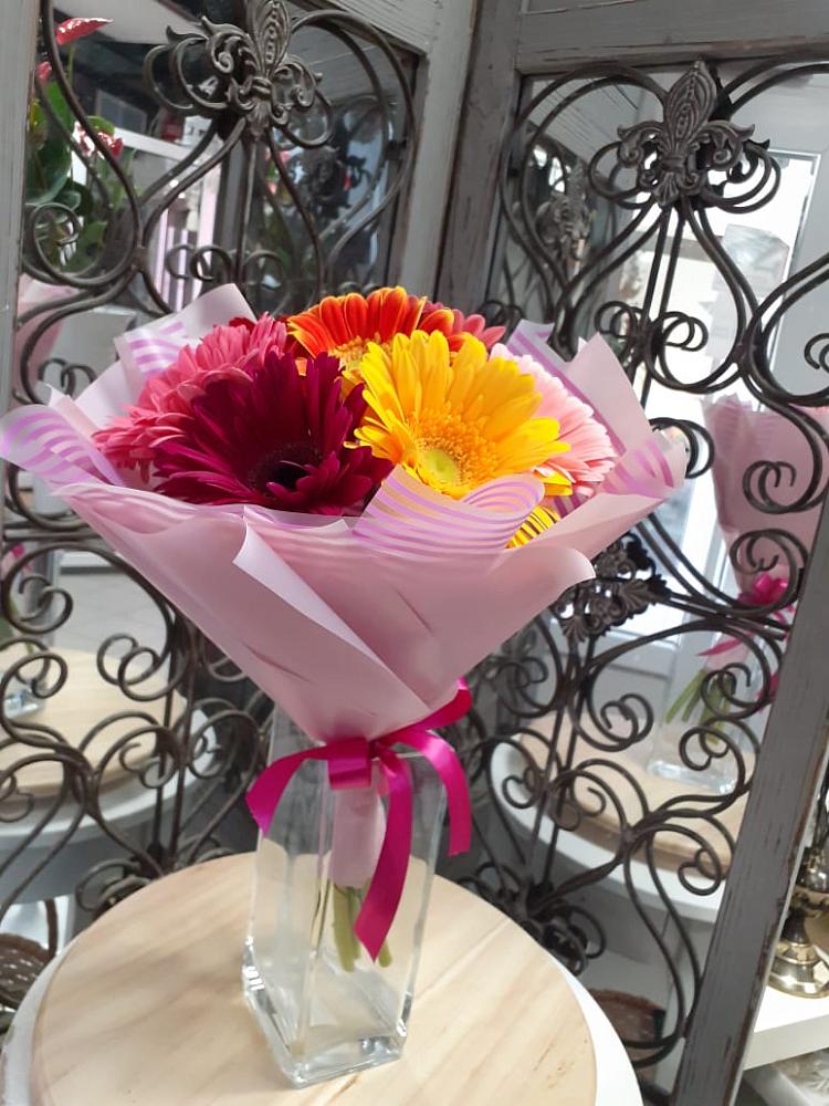 Букет цветов из: Герберы в Ивне