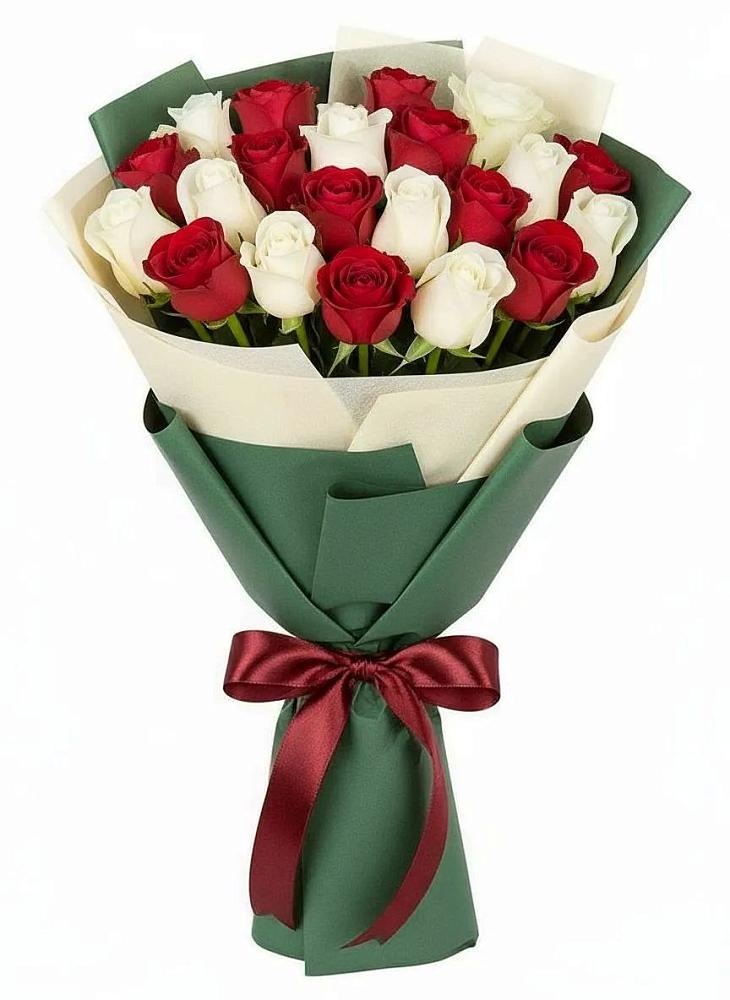 Букет Микс из красных и белых роз в Ивне
