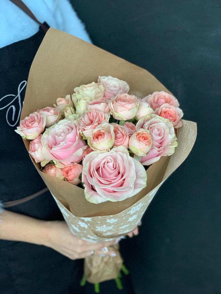 Букет цветов из: Хризантемы и Розы в Ивне