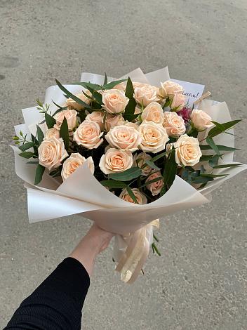 Букет Кремовые розы Латте в Ивне