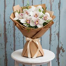 Букет цветов из:  Орхидеи и Розы в Ивне